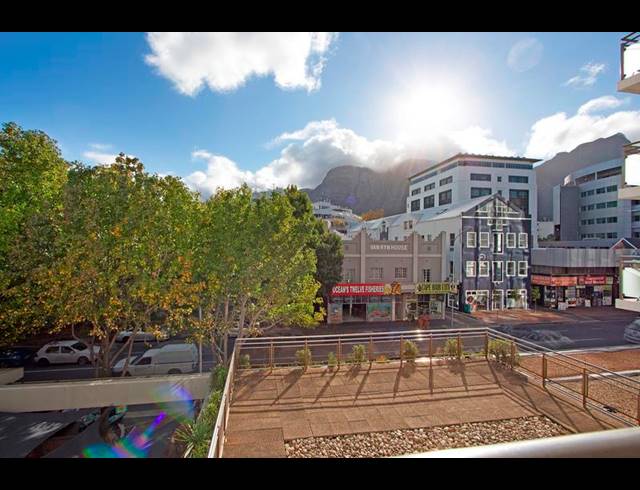 2 BEDROOM PROPERTY TO RENT IN CLAREMONT